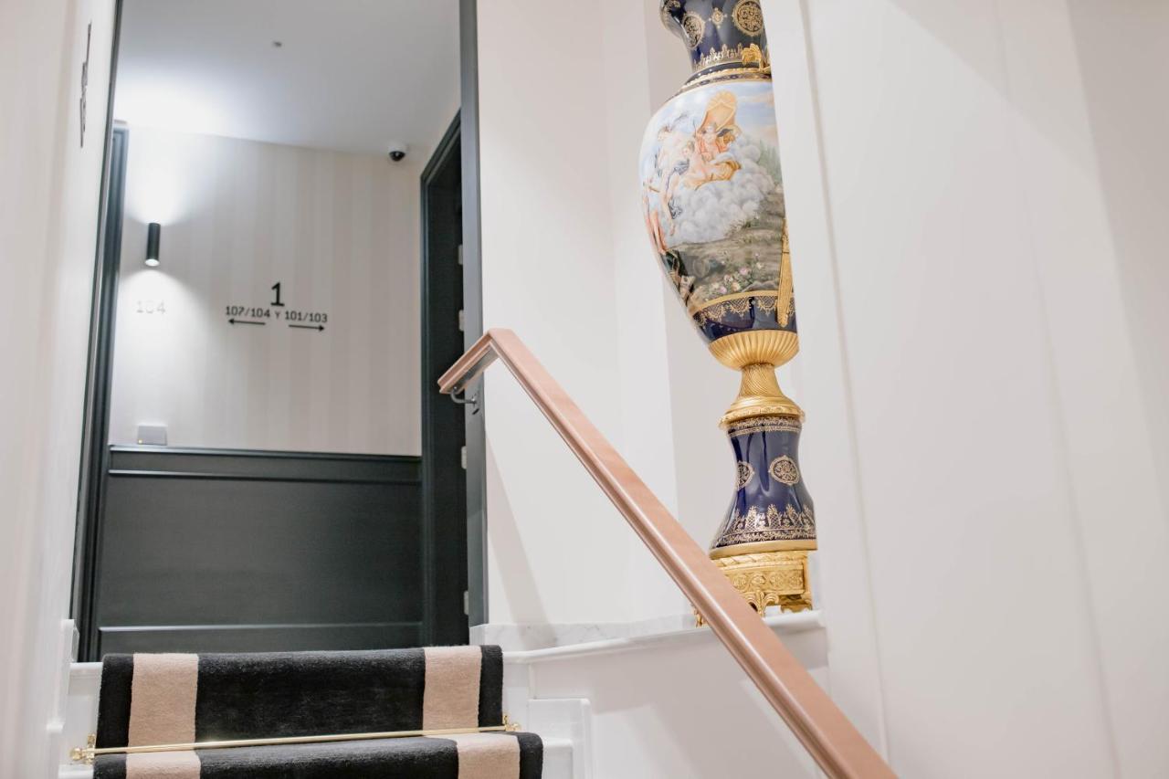 Myr Palacio Vallier Valencia Exterior foto Staircase
