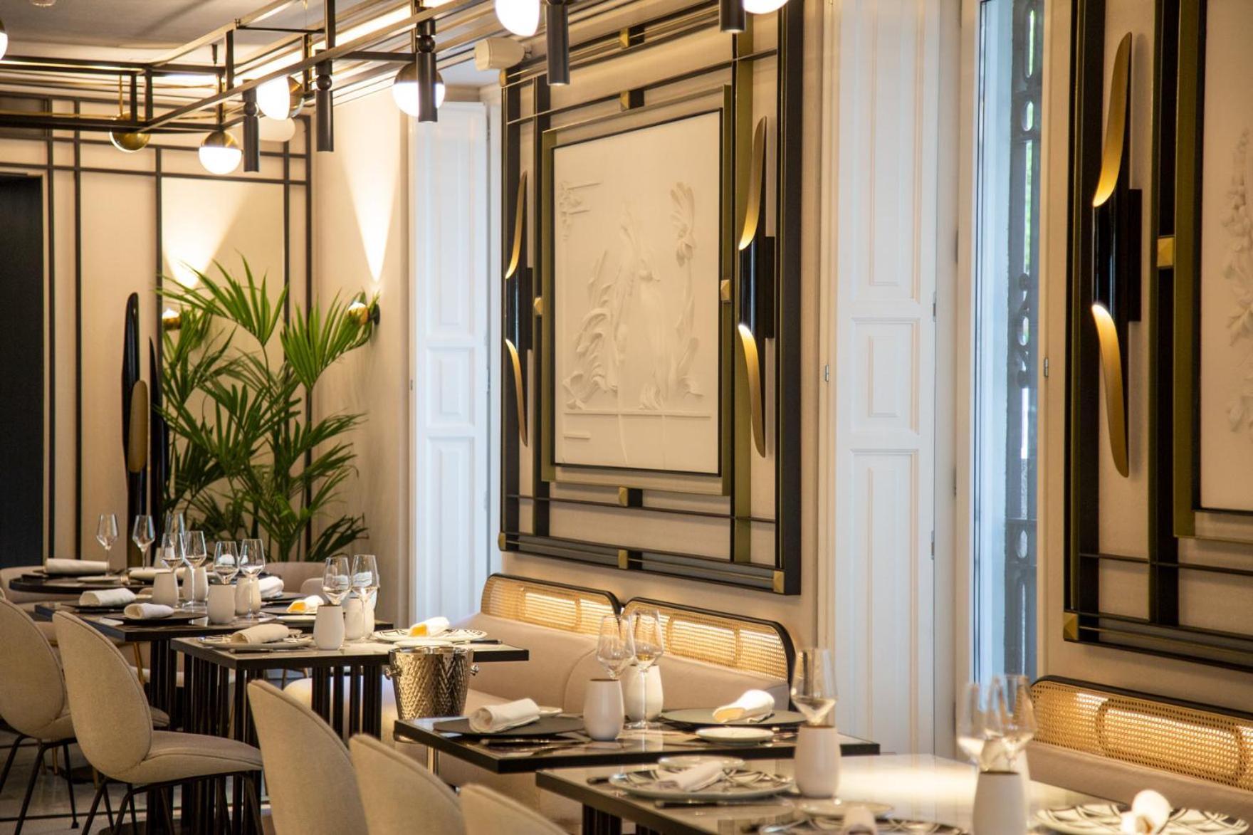 Myr Palacio Vallier Valencia Exterior foto Restaurant L'Atelier de Joël Robuchon in Paris