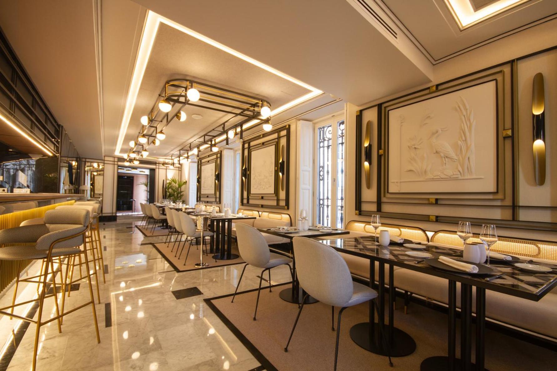 Myr Palacio Vallier Valencia Exterior foto The interior of the restaurant