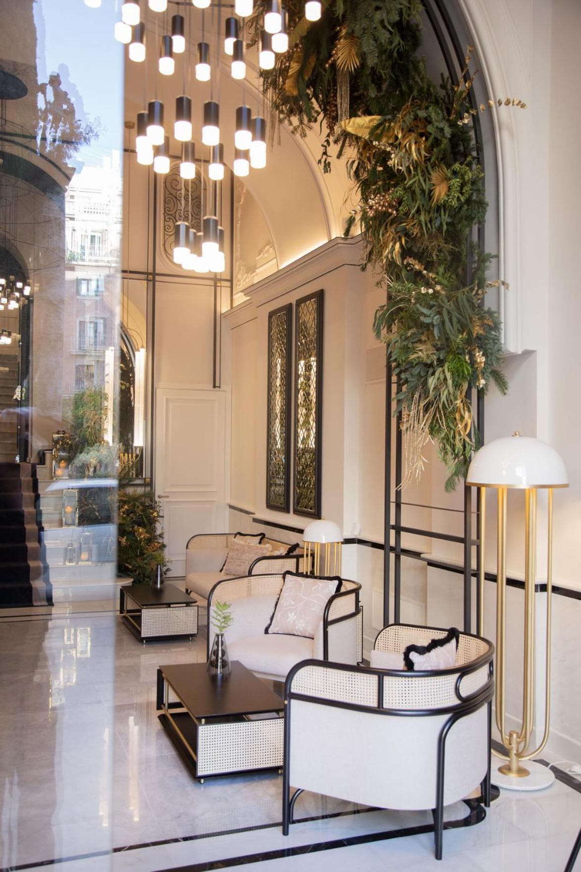 Myr Palacio Vallier Valencia Exterior foto The lobby of the hotel